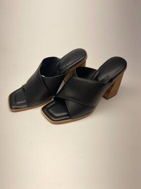 Marc Fisher LTD Women's Barli black Strap Leather Heeled Sandal Sz 9